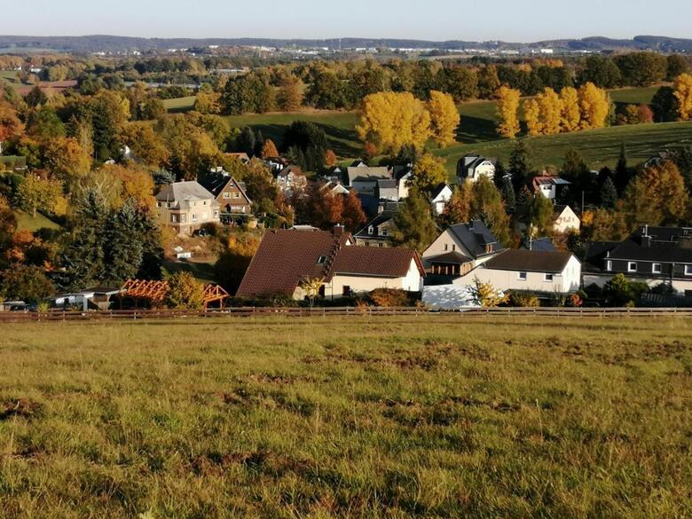 Cozy Apartment In Oelsnitz With Ore Mountains View