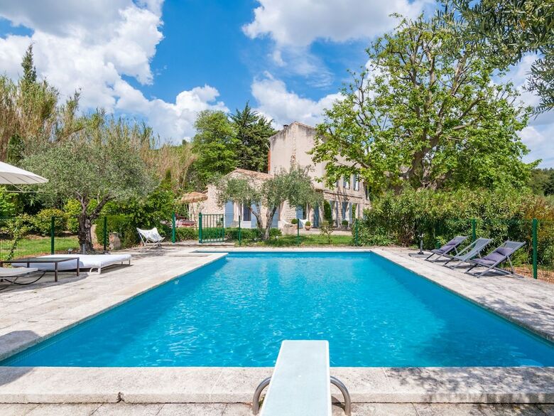 Beautiful Villa In Paradou With Swimming Pool