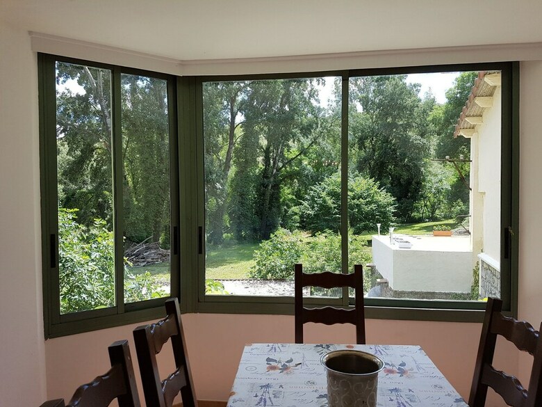 Magnificent Villa In Les Mages With Jacuzzi