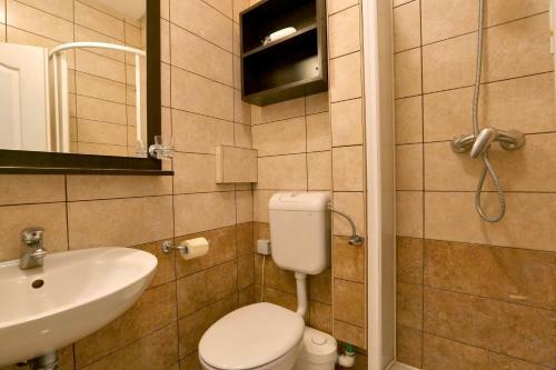 Apartments And Rooms Times Inn