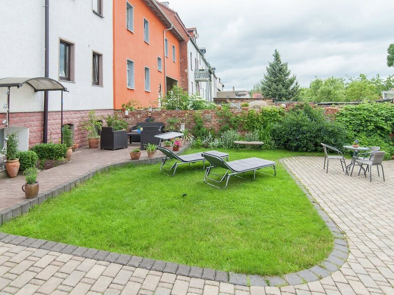 Apartment In Ilmenau With Garden, Terrace, Bbq, Deckchairs