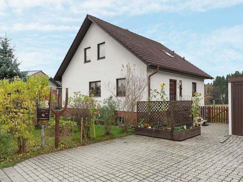 Cosy Apartment In Werda With Garden