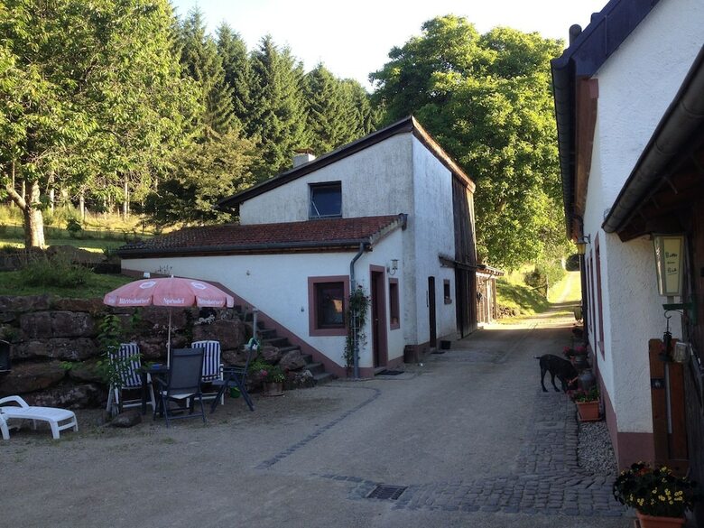 Comfortable Apartment In Meisburg Eifel Near Watermill