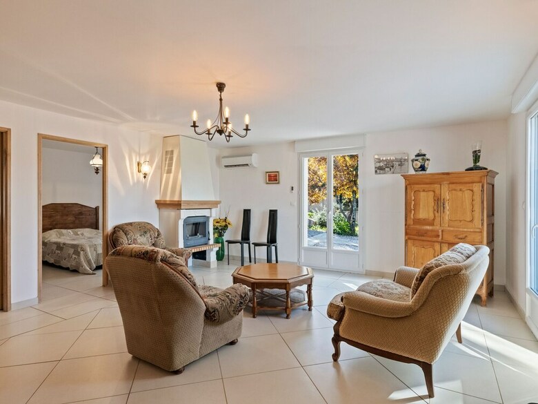 Spacious Villa In Tavernes With Private Pool