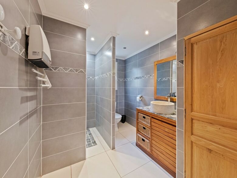 Spacious Villa In Tavernes With Private Pool