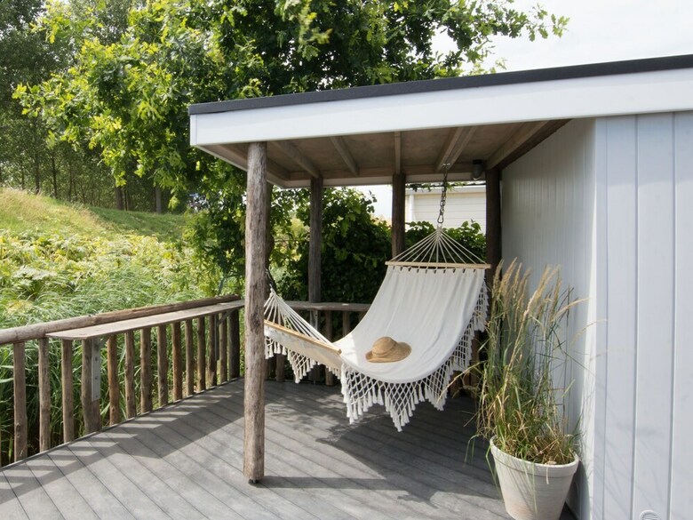 Fascinaing Chalet With Sauna, Veranda, Lounge Set, Storage