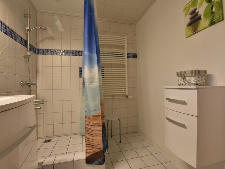 Modern Bungalow With Terrace In K�hlungsborn