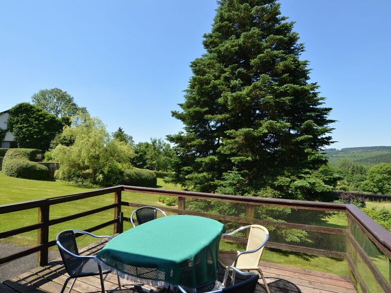 Detached Chalet With Garden And Great View In A Tranquil Setting