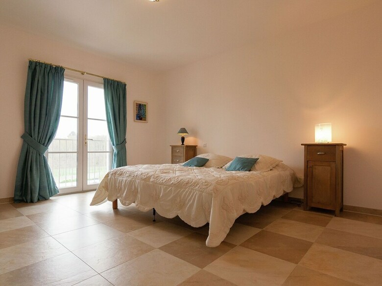 Spacious Luxury Villa With Private Heated Pool And Sauna At An Golf Course