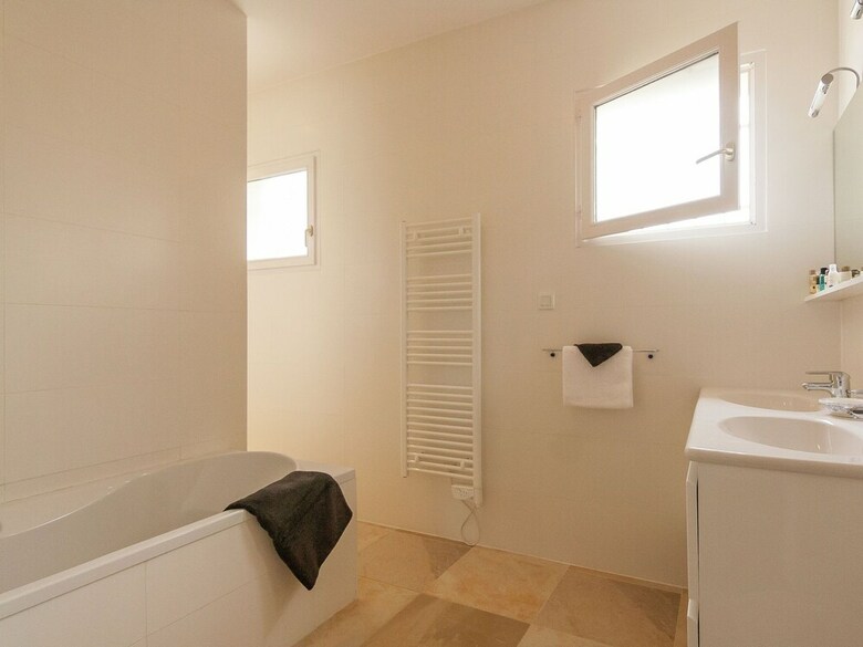 Spacious Luxury Villa With Private Heated Pool And Sauna At An Golf Course