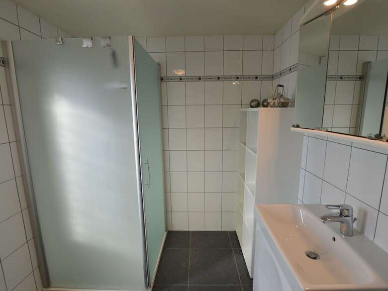 Spacious Holiday Home Near Forest In Peer