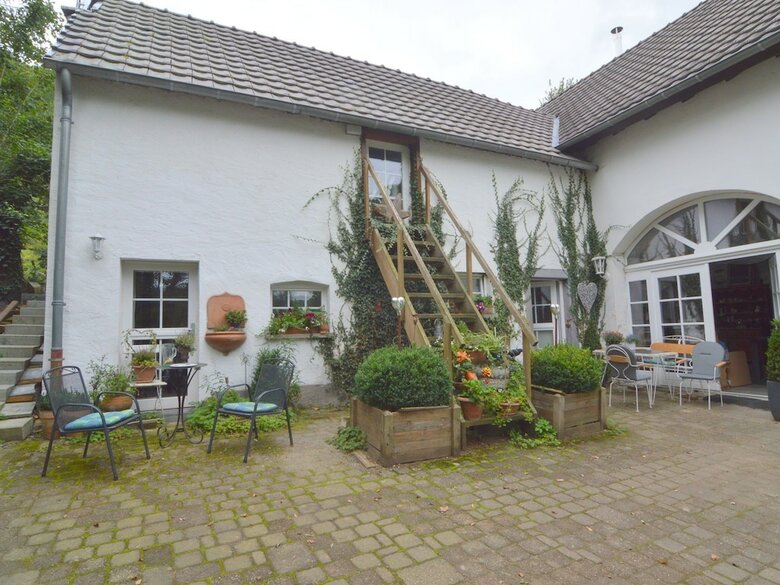 Romantic Ground-floor Apartment For 2 People