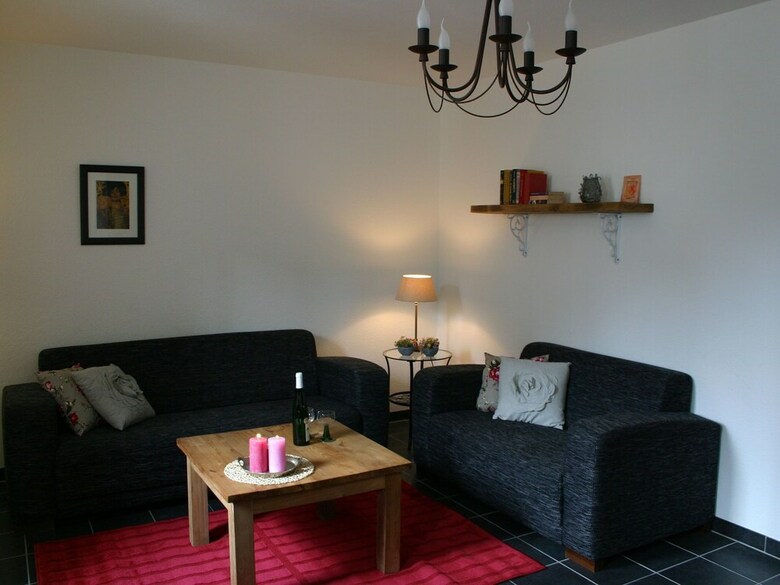 A Modern Holiday Home For 2-5 People By The River Mosel