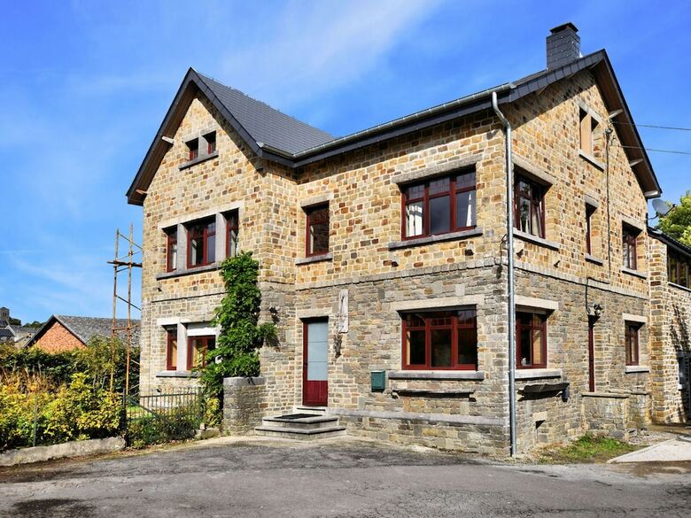 Pleasant Holiday Home In Ardennes Belgium With Jacuzzi