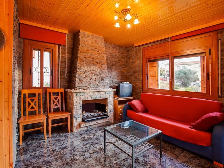 Luxurious Holiday Home In Vendrell With Swimming Pool