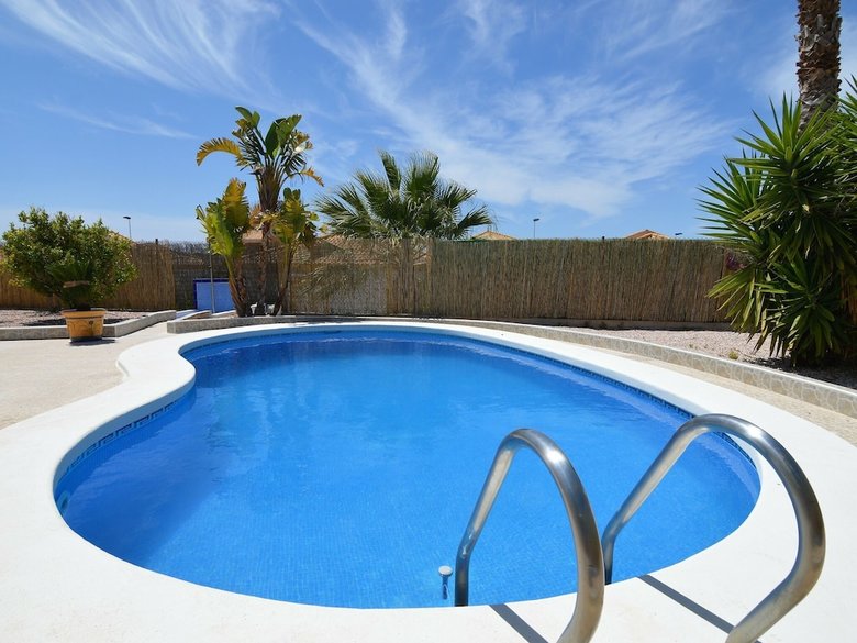 Gorgeous Villa In Mazarr�n With Private Pool