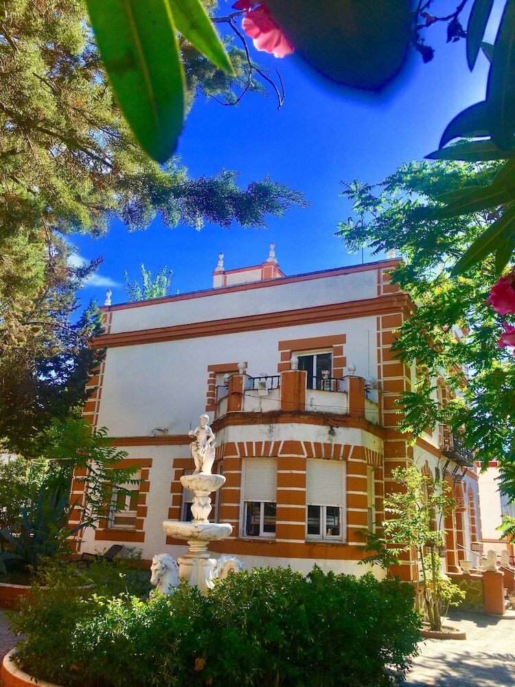 Hostal Villa Laurene - Hostel