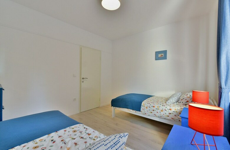 Apartment 1811