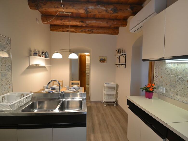 Modern Holiday Home With Sea View In Ventimiglia
