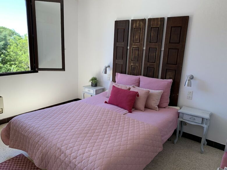 Peaceful Villa Near Fr�jus Beach With Private Pool