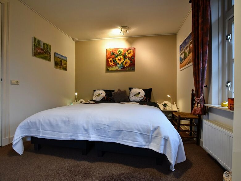 Ranquil Holiday Home In Bronckhorst Near Forest"