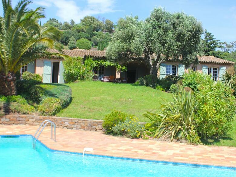 Gorgeous Villa With Private Pool In La Croix-valmer