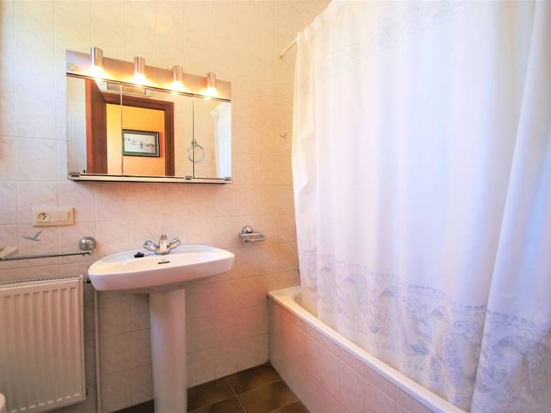 Luxurious Cottage In Vila-sacra With Terrace