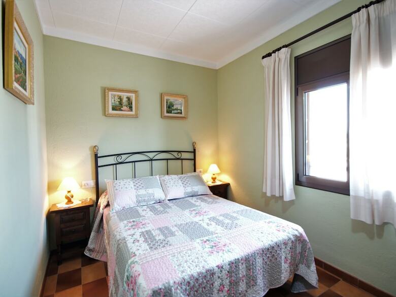 Luxurious Cottage In Vila-sacra With Terrace