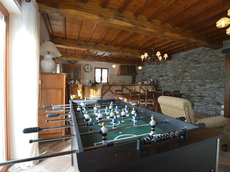 Luring Holiday Home In Lierneux With Garden