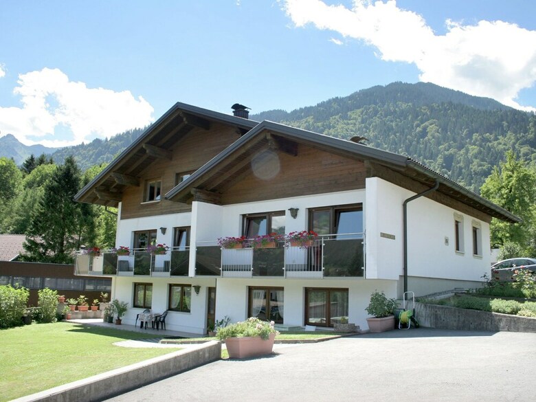 Cozy Apartment In Vandans With Shared Terrace
