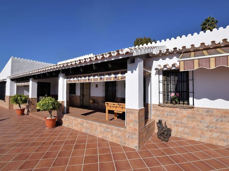 Tasteful And Modern Villa With Private Swimming Pool