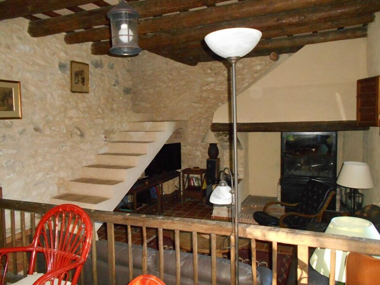 Comfortable Cottage In Renau Costa Dorada With Roofed Patio