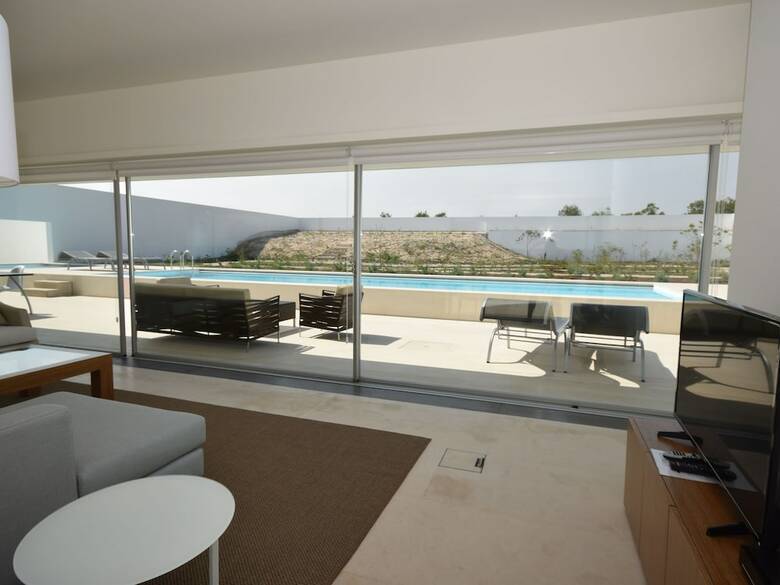Modern Villa In �bidos Lisbon With Garden And Pool