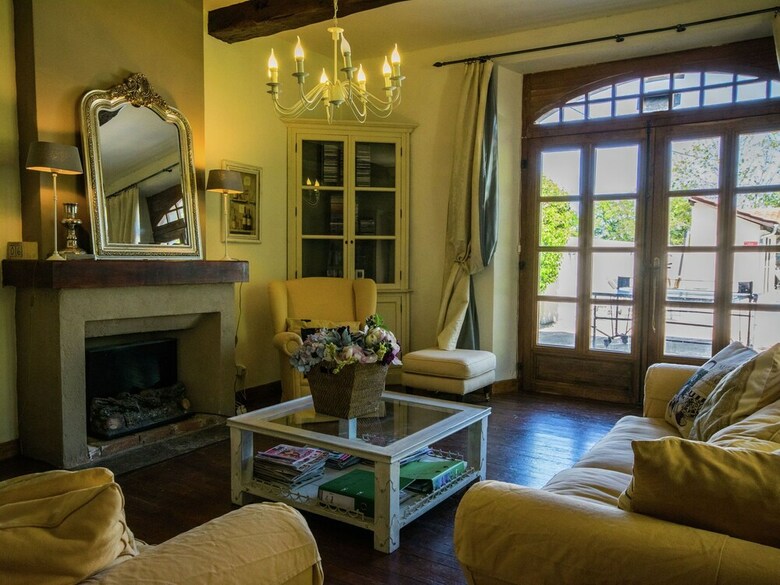 Luxurious Holiday Home In Buzon With Private Pool