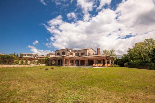 Villas Heraki By Istarski Dvori