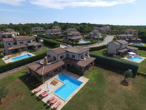 Villas Heraki By Istarski Dvori