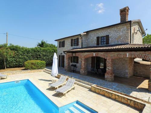 Villas Heraki By Istarski Dvori