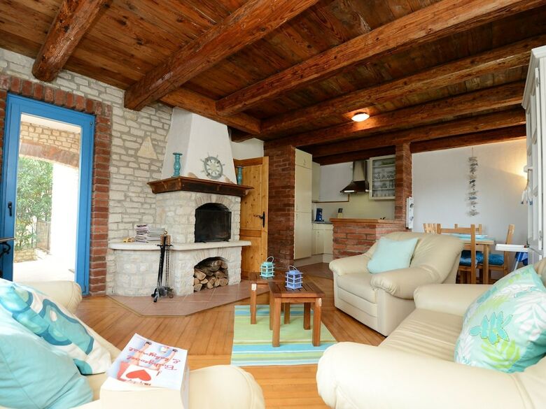 Lovely Villa In Ka?telir Croatia With Private Pool