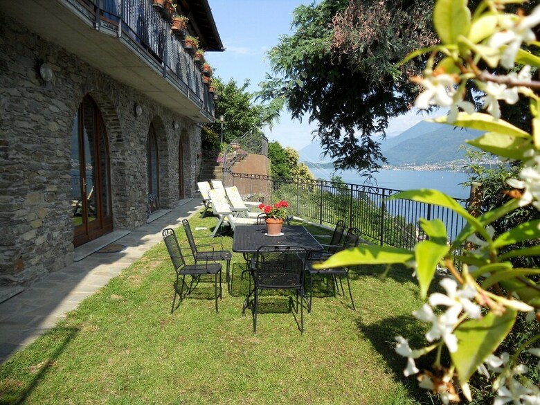 Spacious Apartment With Swimming Pool In Gravedona
