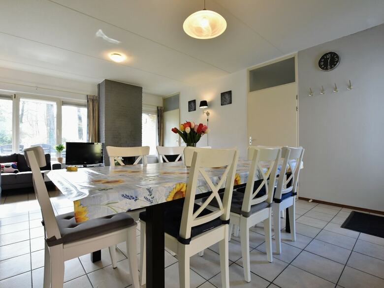 Appealing Holiday Home In Guelders Near Forest