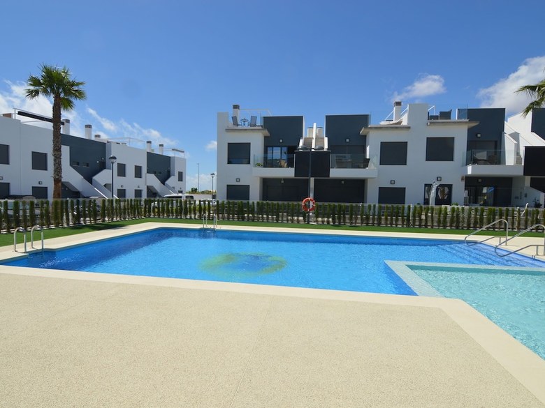 Nifty Apartment In Valencia With Swimming Pool