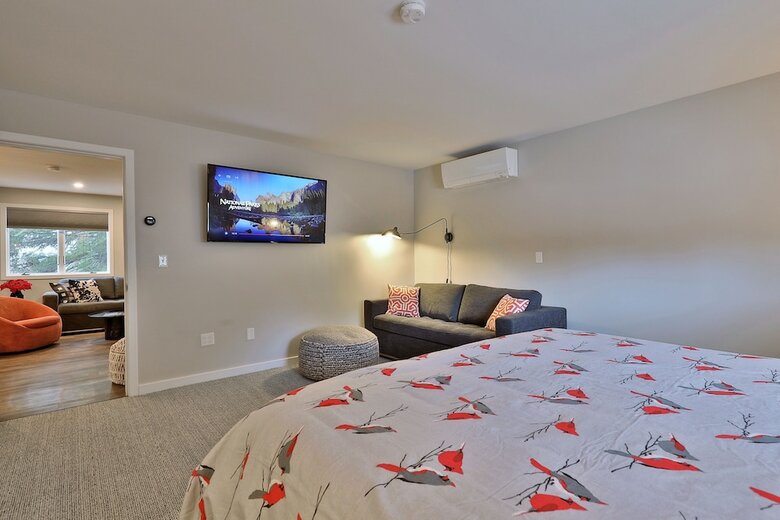 The Killington Style Suite: Modern, Central Condo, 2rm #222