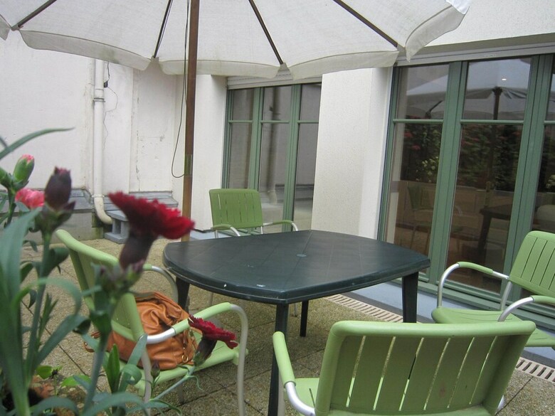Cosy Apartment In Honfleur With A Private Garden