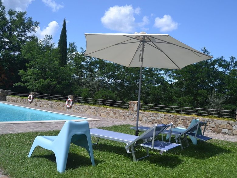 Serene Holiday Home With Garden, Pool, Terrace, Deckchairs