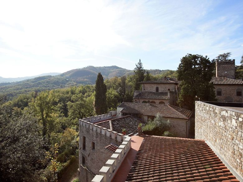 Serene Holiday Home With Garden, Pool, Terrace, Deckchairs