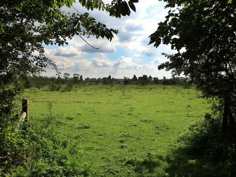 Luxurious Apartment In Bredene With Swimming Pool