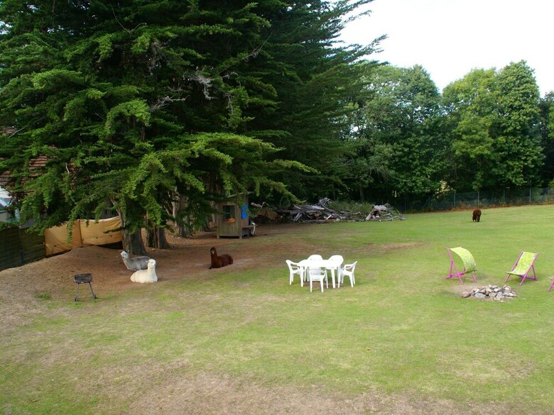 Beautiful Holiday Home With Pool, Bbq, Garden, Deckchairs