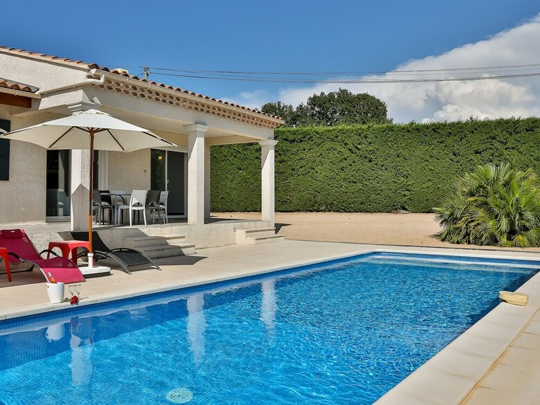 Lush Villa In Cairanne Provence With Private Pool