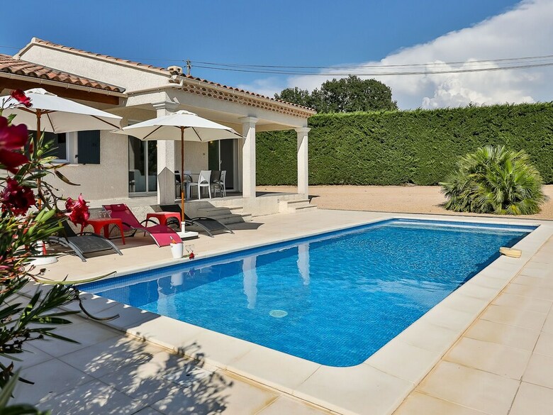 Lush Villa In Cairanne Provence With Private Pool