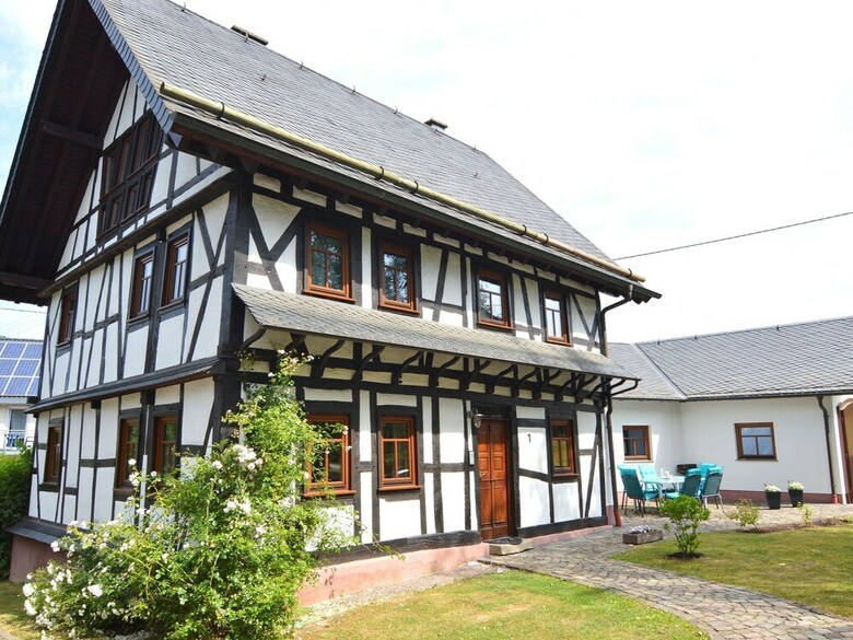 Beautiful, Authentic Half-timbered House; Modern Amenities, Garden And Terrace